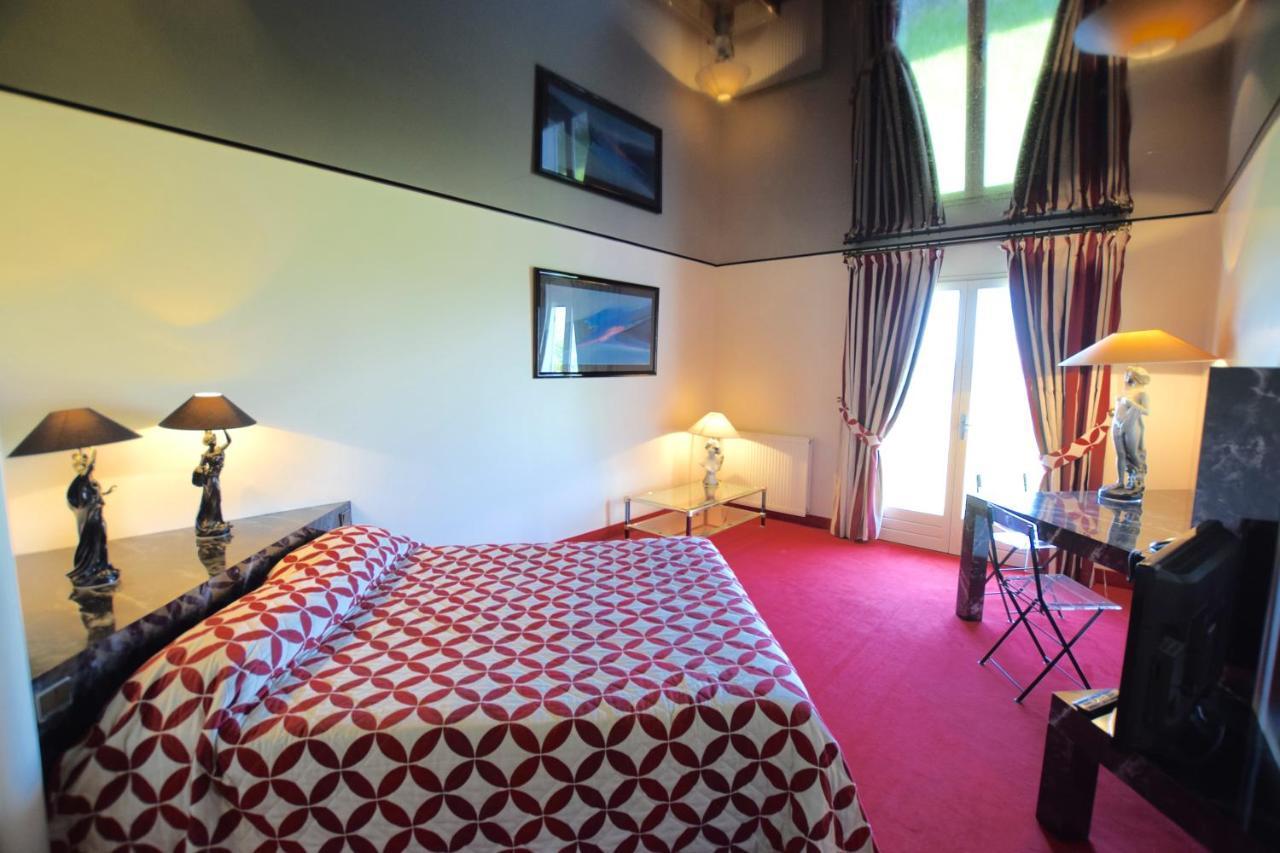 Crispol Hotel Saint-Pere  Bagian luar foto