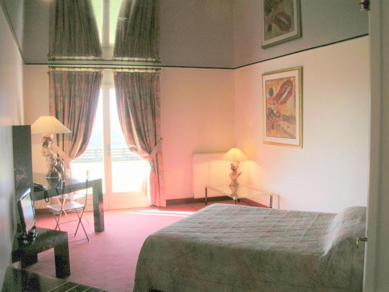 Crispol Hotel Saint-Pere  Bagian luar foto